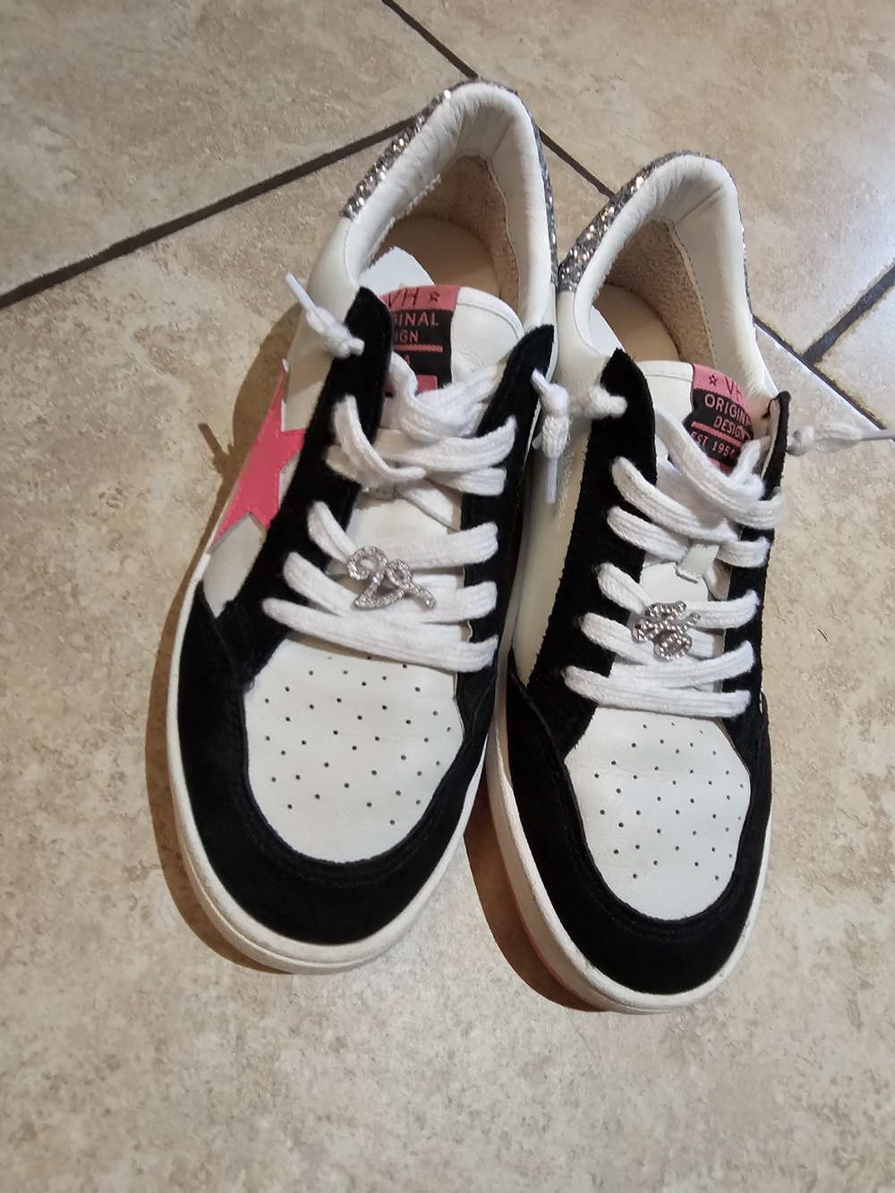 Girls Black & White Star Accent Sneakers with Pink Detail